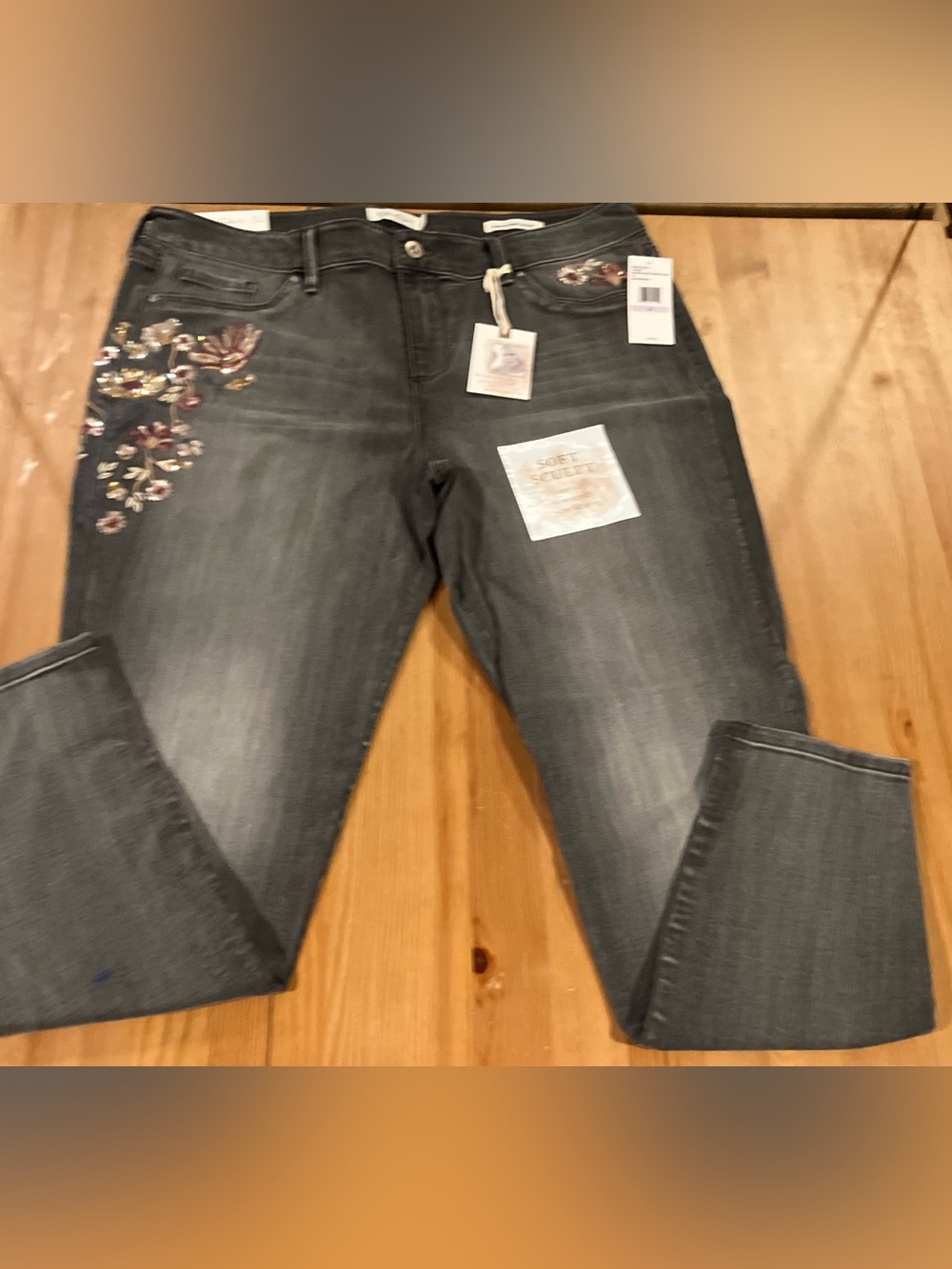 NWT Jessica Simpson Kiss Me Super Skinny Jeans Jr Size 32 Colden Mid Rise Sequin